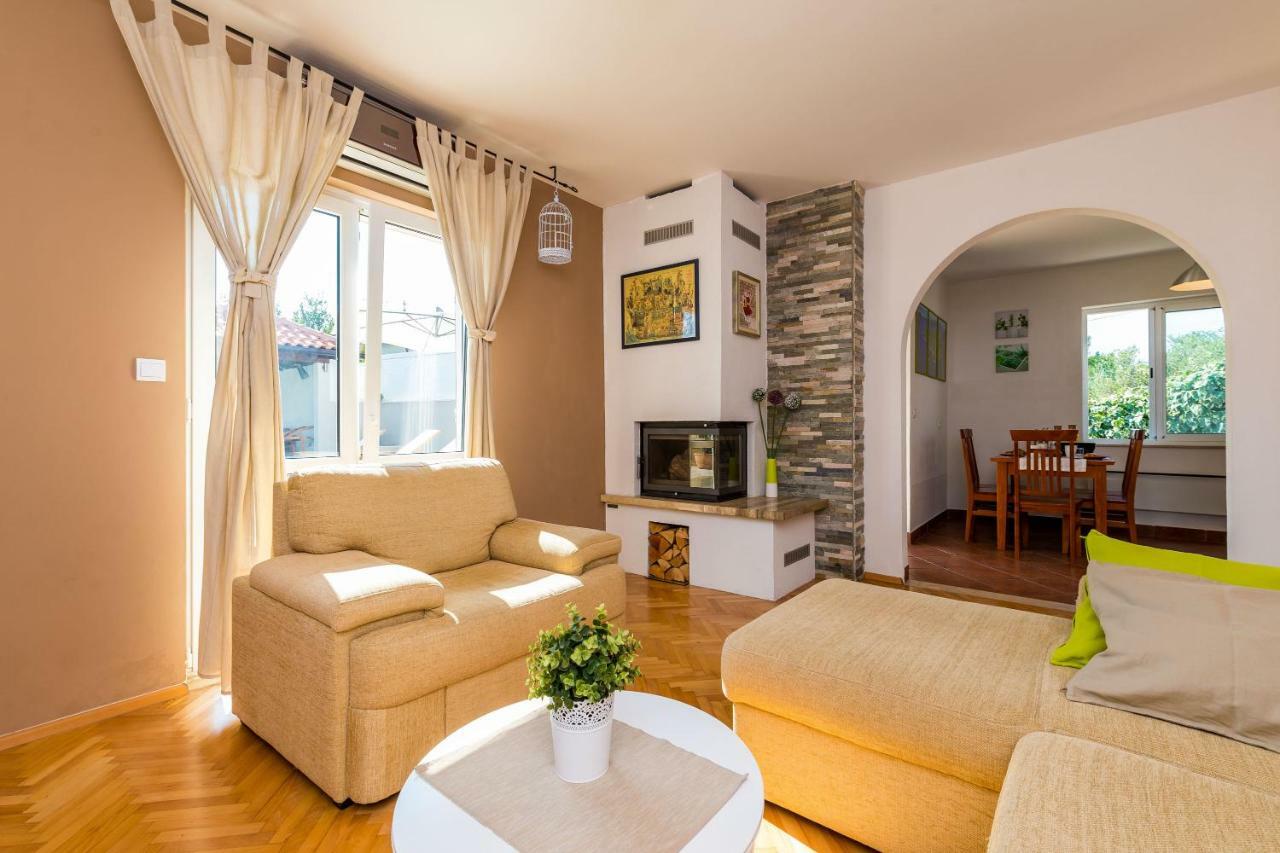 Villa Doli - Lovely Holiday Home With Private Pool 외부 사진